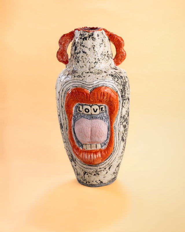 Mouth Love Vase